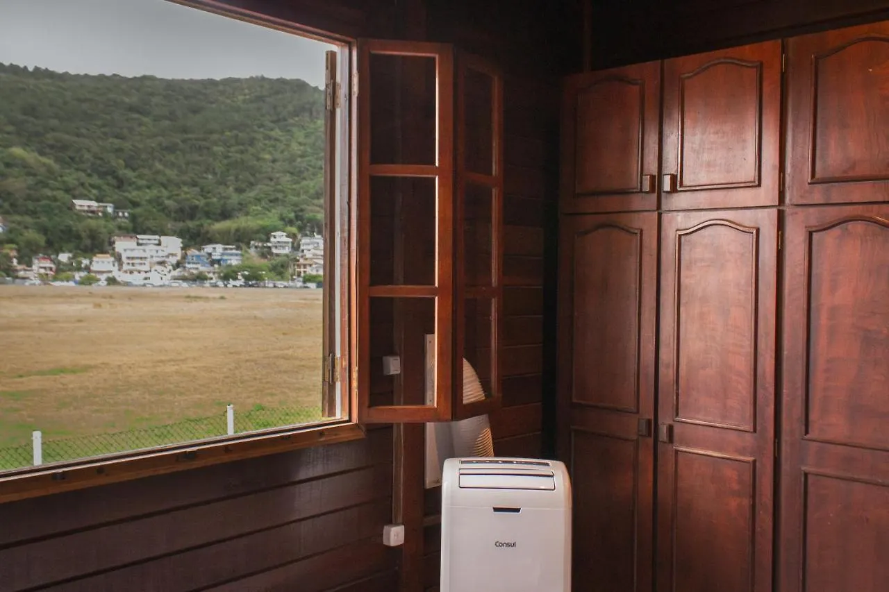 Nomades Beach - Adventure Hostels & Coworking Florianópolis