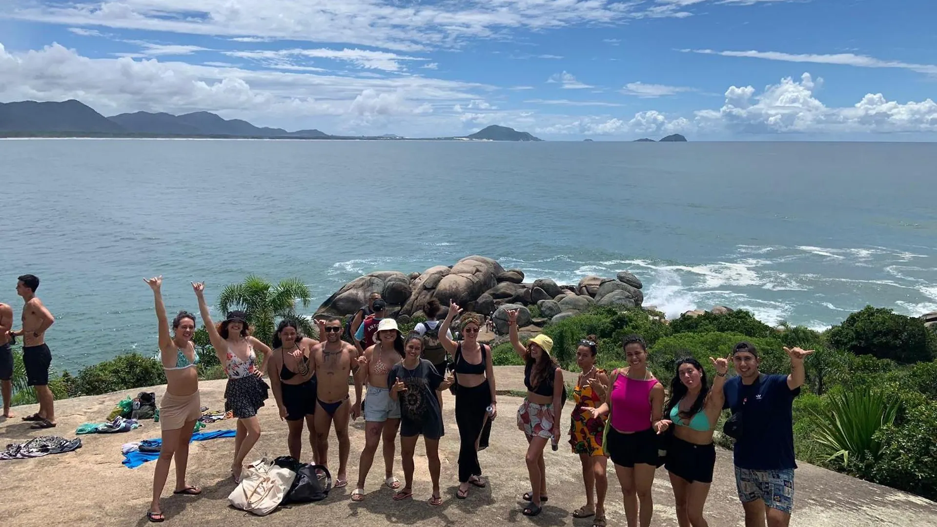 Nomades Beach - Adventure Hostels & Coworking Florianopolis