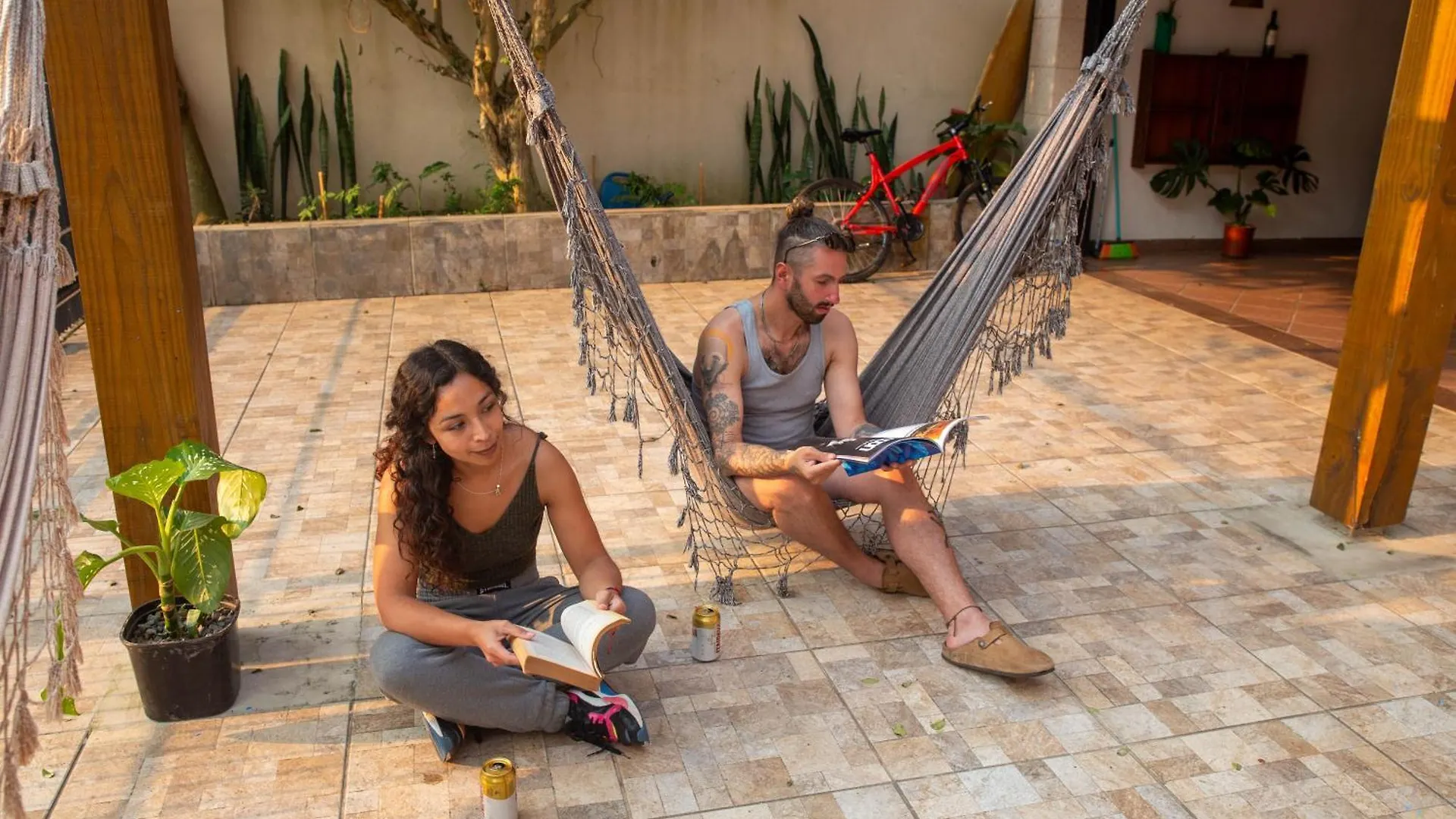 Nomades Beach - Adventure Hostels & Coworking Florianopolis